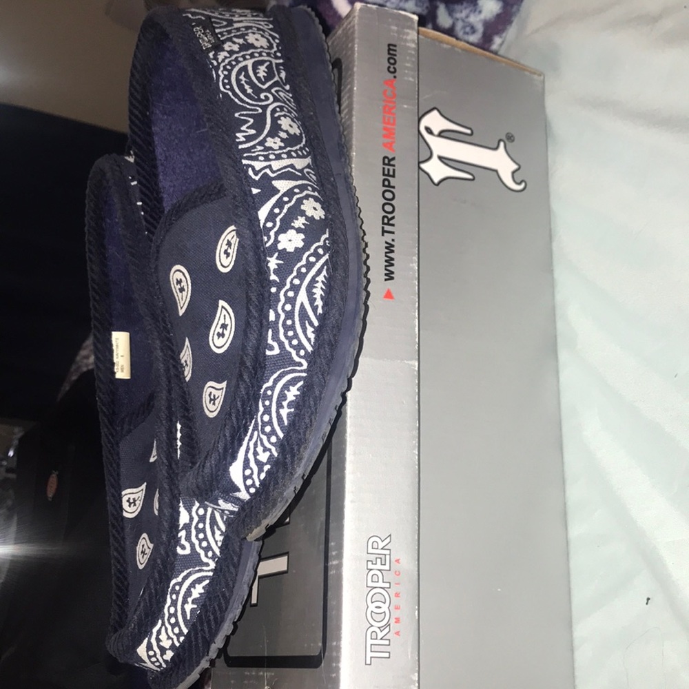 Bandana slippers